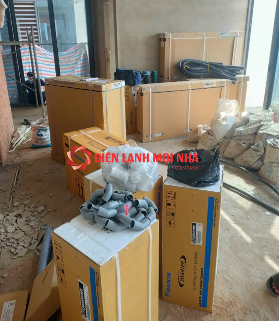 Thi công hệ thống Multi NX Daikin giấu trần nối ống gió tại quận 1